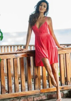 Produktinformationen "Kleid OLYMPIA Basic" 7 Produktinformationen "Kleid OLYMPIA Basic" -SUNFLAIR Boutique 64 33630 41 3 1280x1280